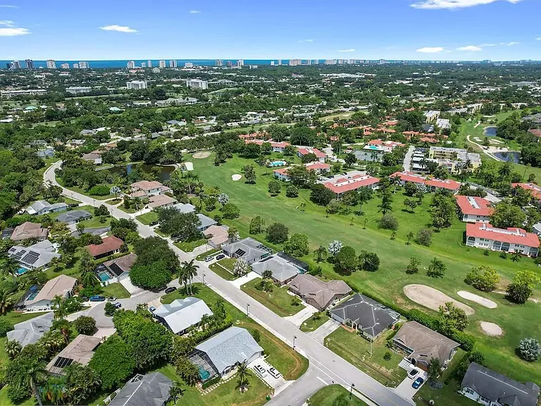 1206 Forest Lakes Blvd — Photo 4