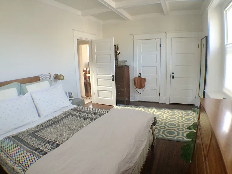 315 W McGraw St #1 — Photo 7
