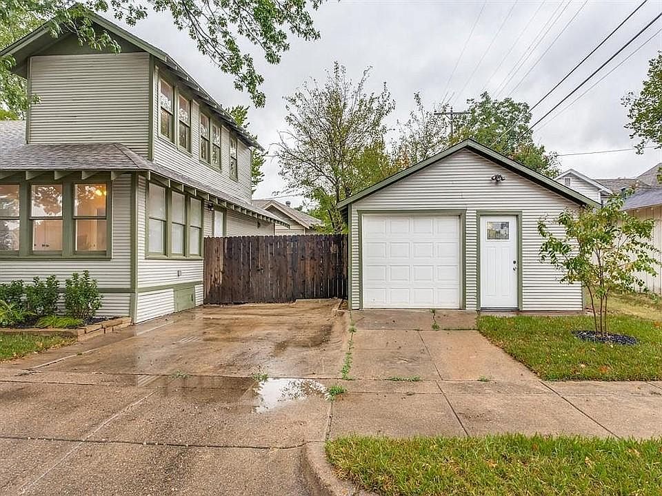 Newly renovated garage apartment!
