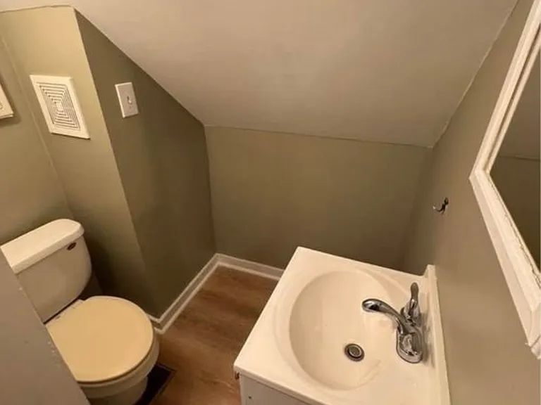 123 E Main St #4 — Photo 8