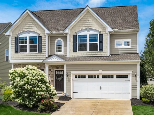 6386 Brandon Dr, Lewis Center, OH 43035