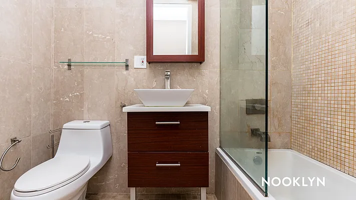 Rented by Nooklyn NYC LLC | media 18