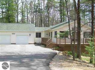 4040 Harolds Rd, Traverse City, MI 49696