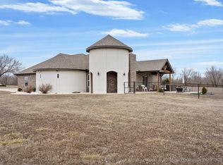 403201 W 2330th Dr, Bartlesville, OK 74006