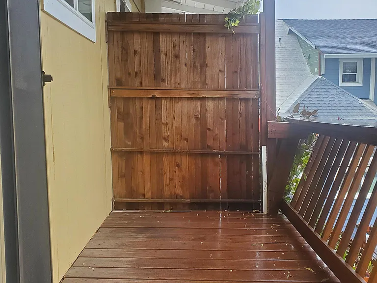 564 Alhambra St — Photo 8