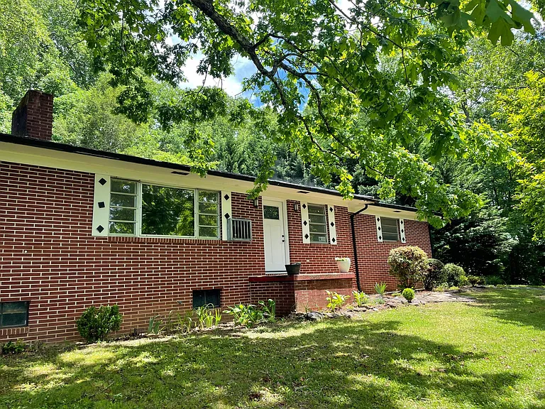 419 Wedgewood Pl SW — Photo 11