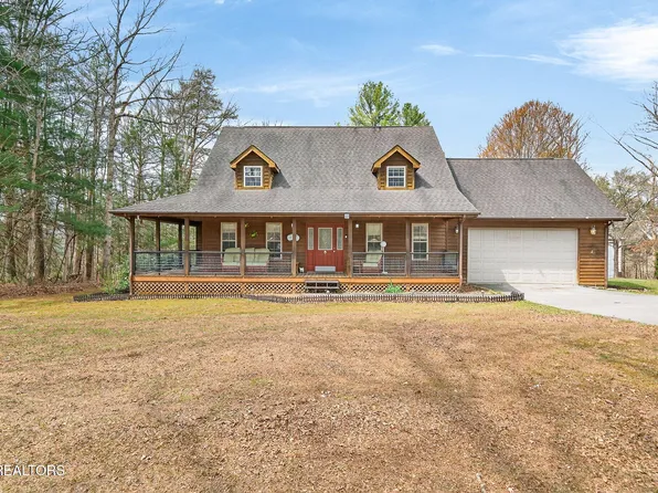 81 Pine Tree Cir, Crossville, TN 38571