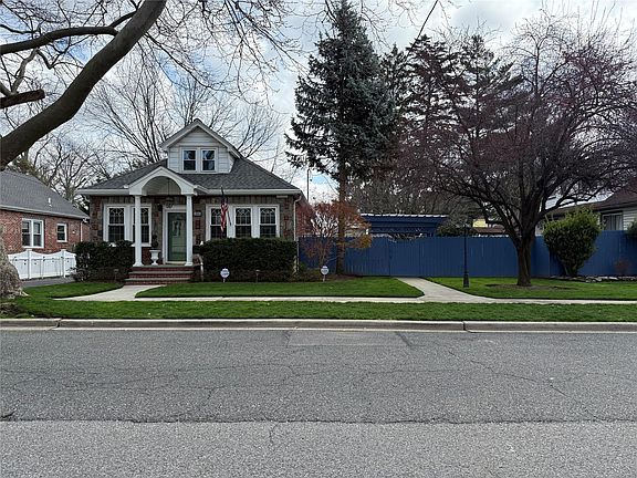2nd image of 1905 Bryant Place