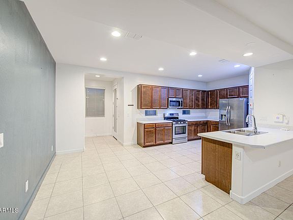 3rd image of 2239 W Donner Drive