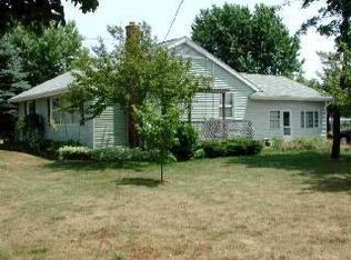 4725 Section Rd, Ottawa Lake, MI 49267