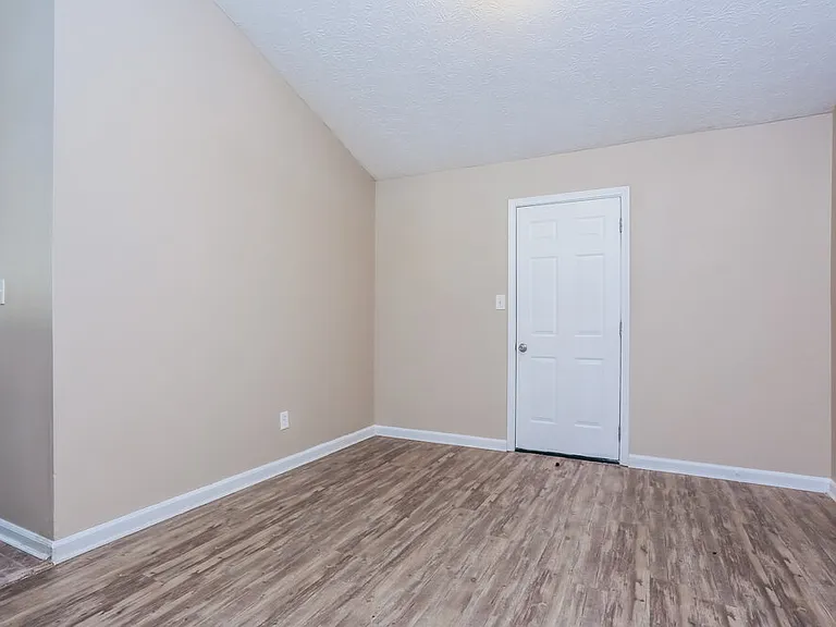 900 Turtle Bend Ln — Photo 16