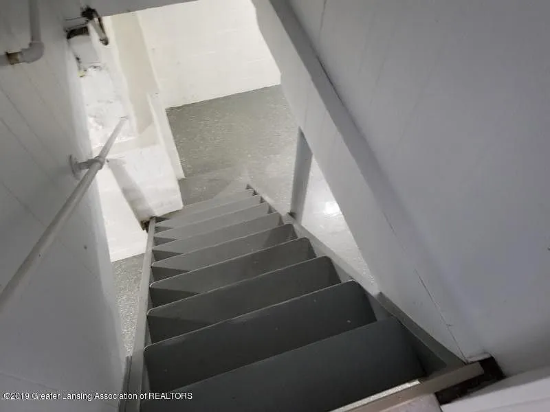 3 bed, 1271 sqft, $550 — Photo 2