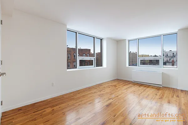 Rented by aptsandlofts.com | media 33