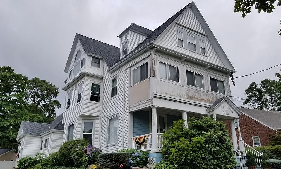 1st image of 15 Bailey St #1