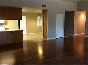 5th image of 2104 Eastwood Ct