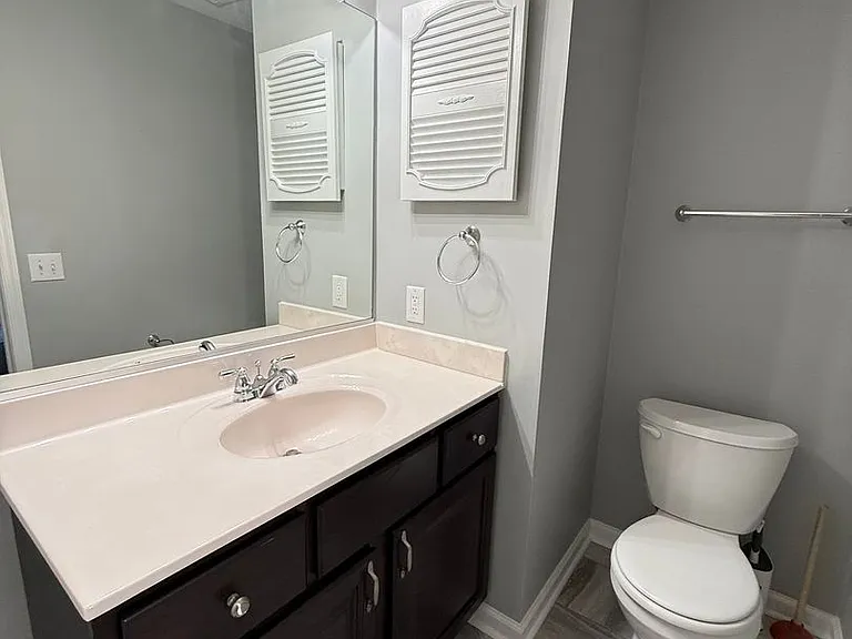 106 Kingsbridge Ln — Photo 11