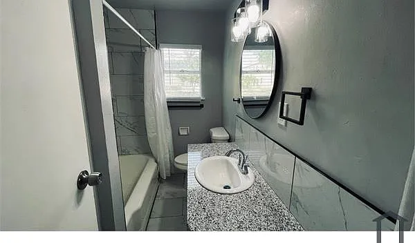 239 N Orchard St — Photo 11