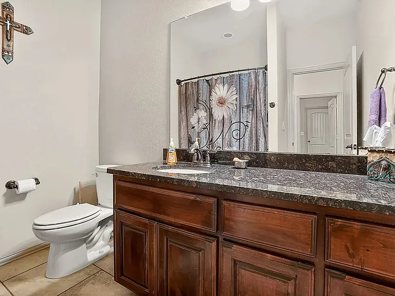 1606 San Francisco Ave — Photo 18