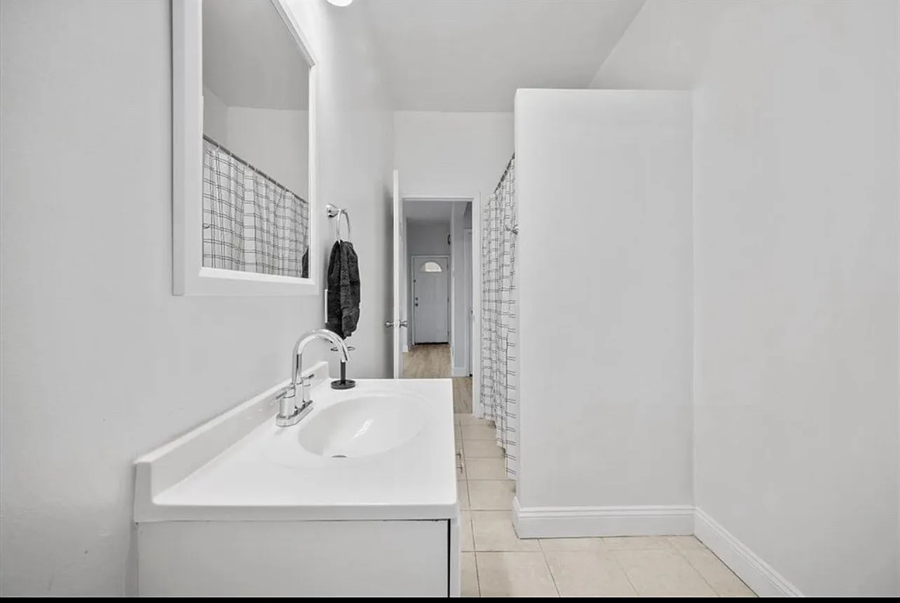 810 Hays St — Photo 1