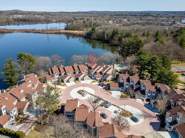 69 Pointe Rok Dr Unit 69, Worcester, MA 01604