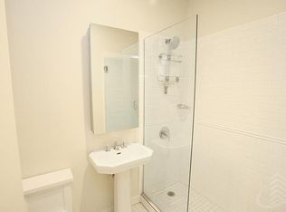 1330 W Madison St #TWO_FRONT, Chicago, IL 60607