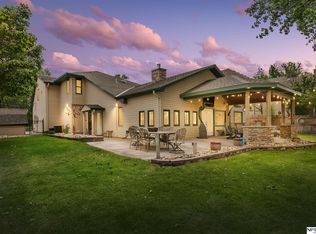 S 1020 Platte Shore Dr, Fremont, NE 68025