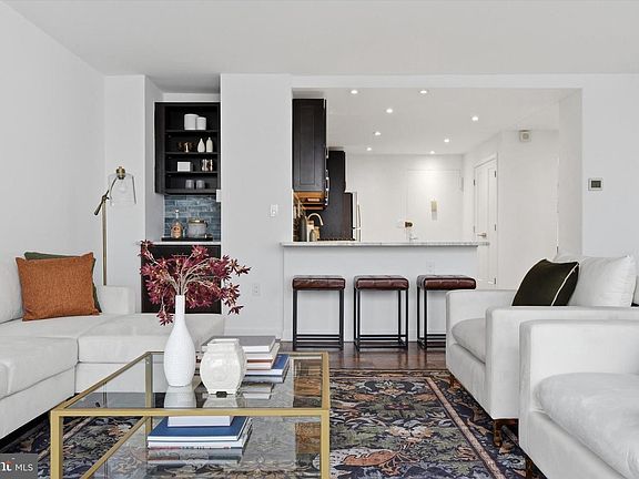 2nd image of 200 Locust St #29FN