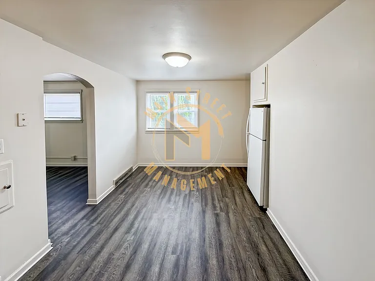 1430 N 8th St — Photo 5