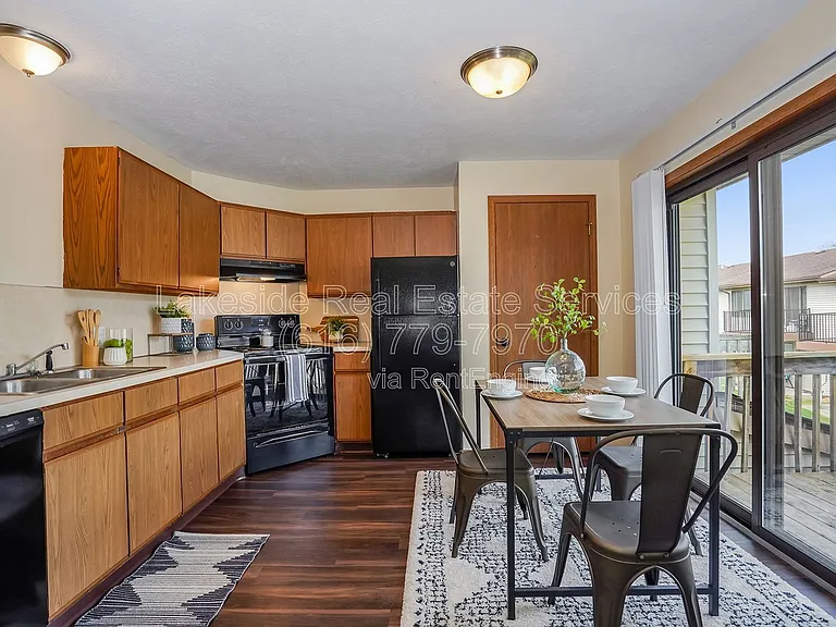 Hamilton Park Apartments — Photo 9