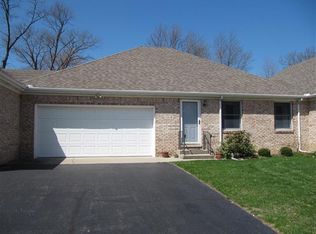 536 Begonia St SE APT B, Demotte, IN 46310