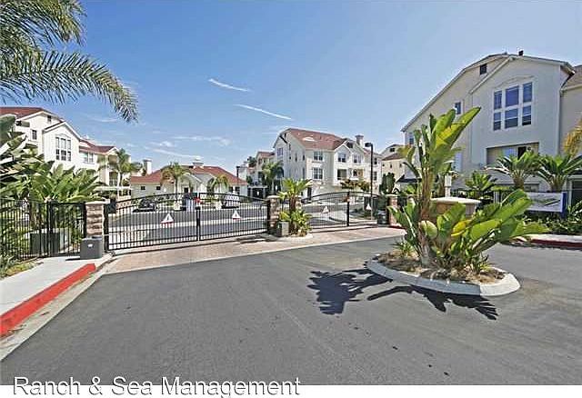1st image of 790 Harbor Cliff Way Unit 194