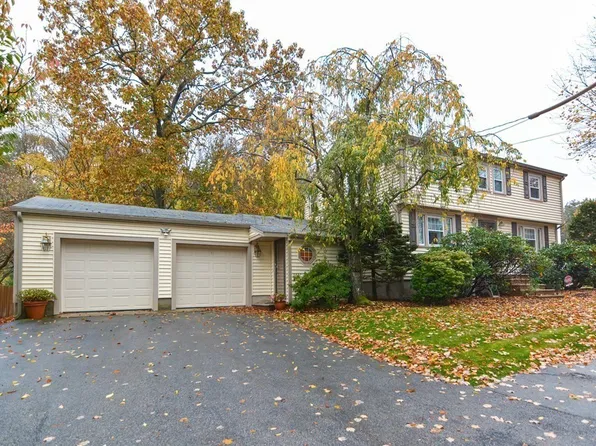 14 Palmer Rd, Beverly, MA 01915