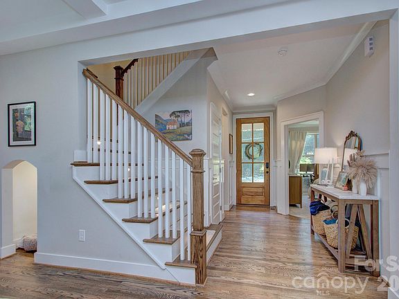 4th image of 6672 Maple Spring Ct