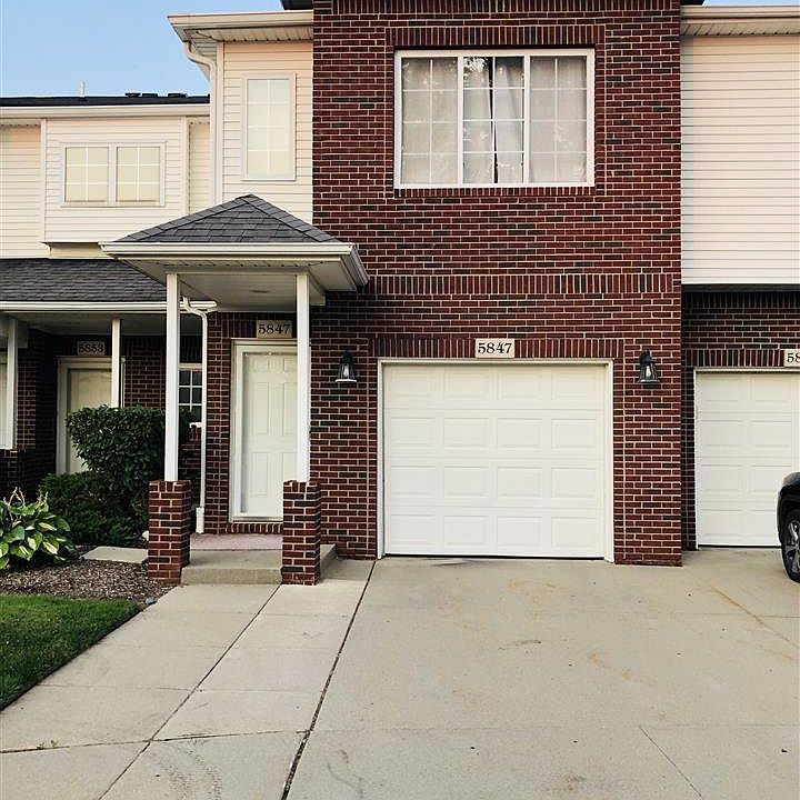 1st image of 5847 Twin Oaks Dr