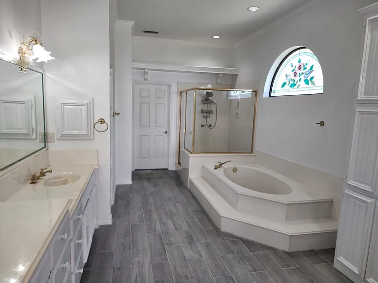 2318 Southbay Cir — Photo 11