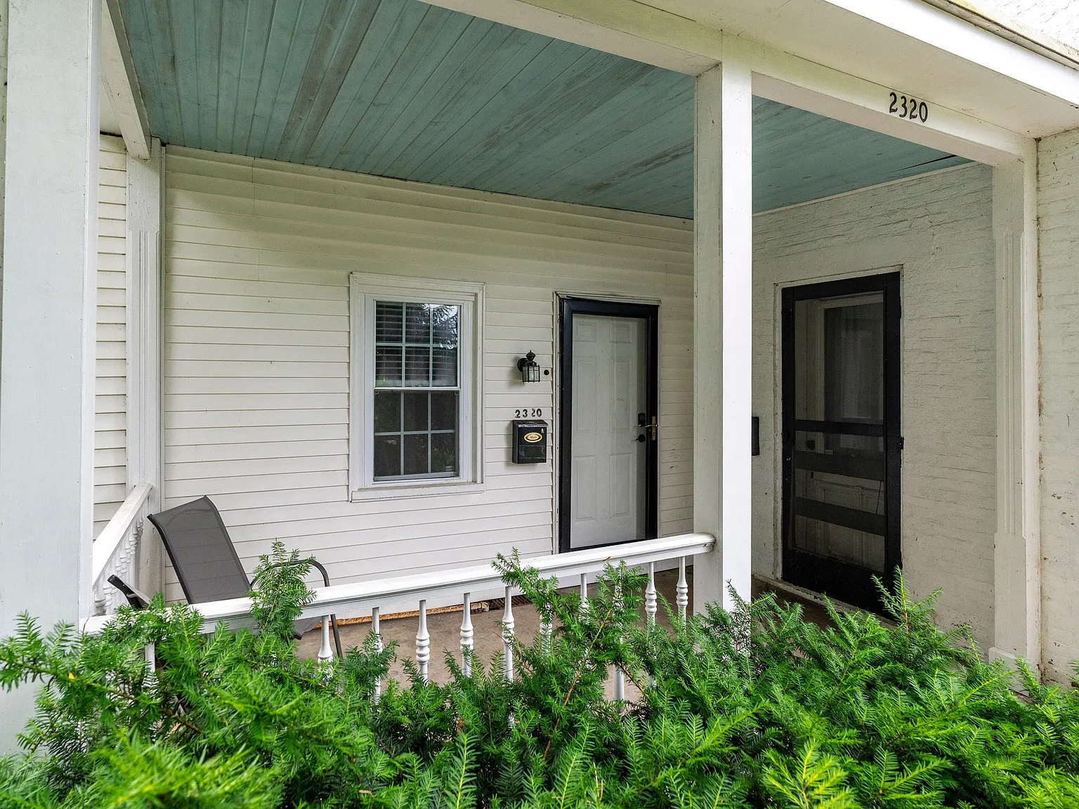 1 bed, 1037 sqft, $1,175 — Photo 2