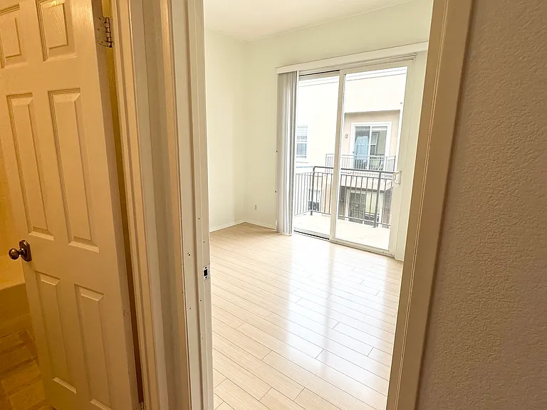 1115 Armstrong Dr — Photo 9
