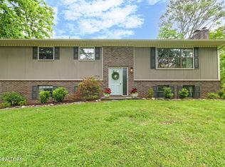 1714 Woodhaven Dr, Knoxville, TN 37914