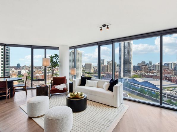 350 N Canal St #2403