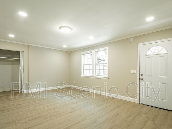 5th image of 4608 Plaza Hills Ln APT B