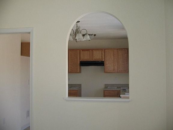 4th image of 1277 Emerald Crest Dr