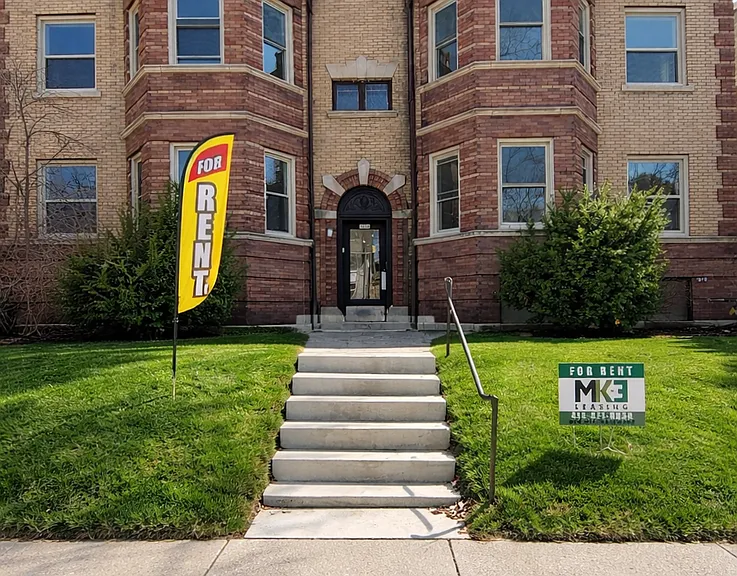 Stowell Avenue Apartments — Photo 10