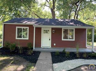 2329 SW Edgewater Ter, Topeka, KS 66614