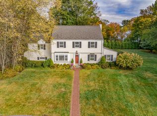 6 Caryl Ln, Harrison, NY 10528