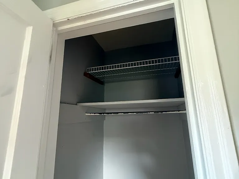 324 E Peterson Dr — Photo 39