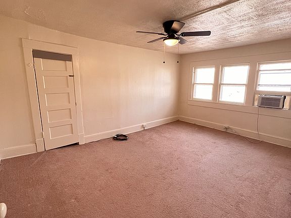 5th image of 130 E Springdale Ave #2