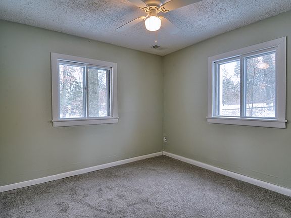 3rd image of 2934 Delrose St
