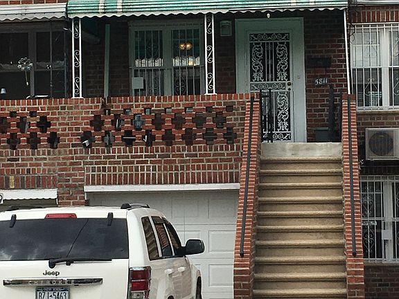 2nd image of 5811 Avenue O