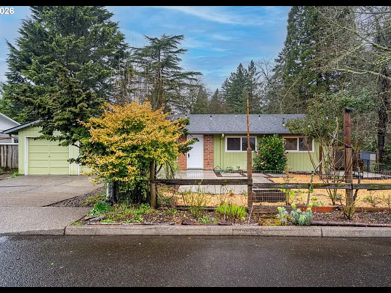5803 SW 56th Ave — Photo 17