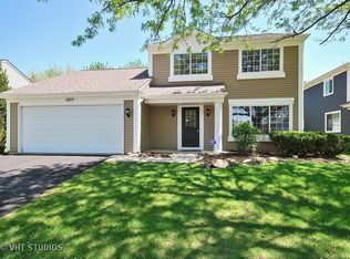 1025 Scarlet Oak Cir, Aurora, IL 60506